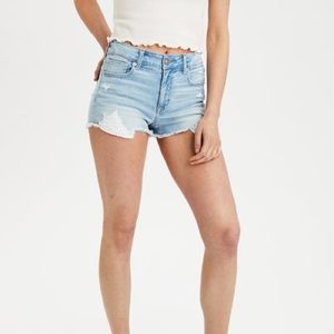 Women’s AE Light Wash Short